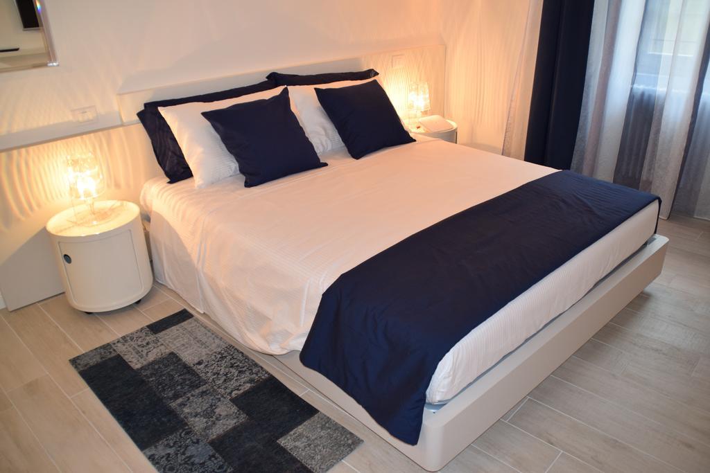 Verona White Lodge מראה חיצוני תמונה
